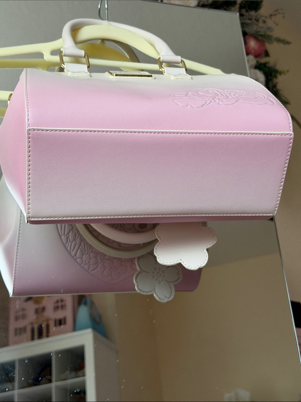 Disney x Loungefly Lilo and Stitch White to Pink Ombre Bag - Picture 5 of 7